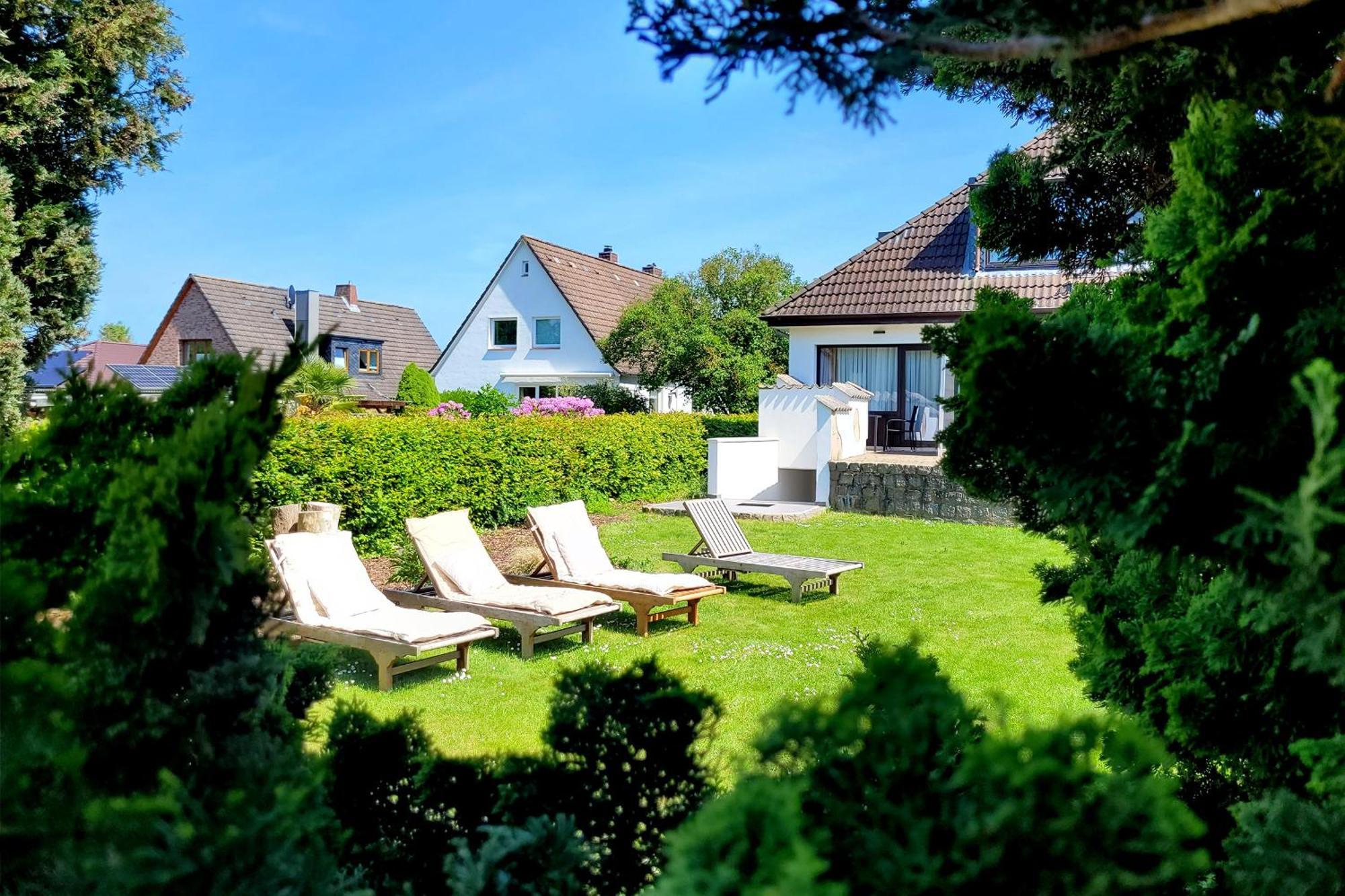 Hochwertige Ferienwohnung Mit Sonnenterrasse & Gartenblick, Nur Wenige Gehminuten Zum Strand Шарбойц Екстер'єр фото
