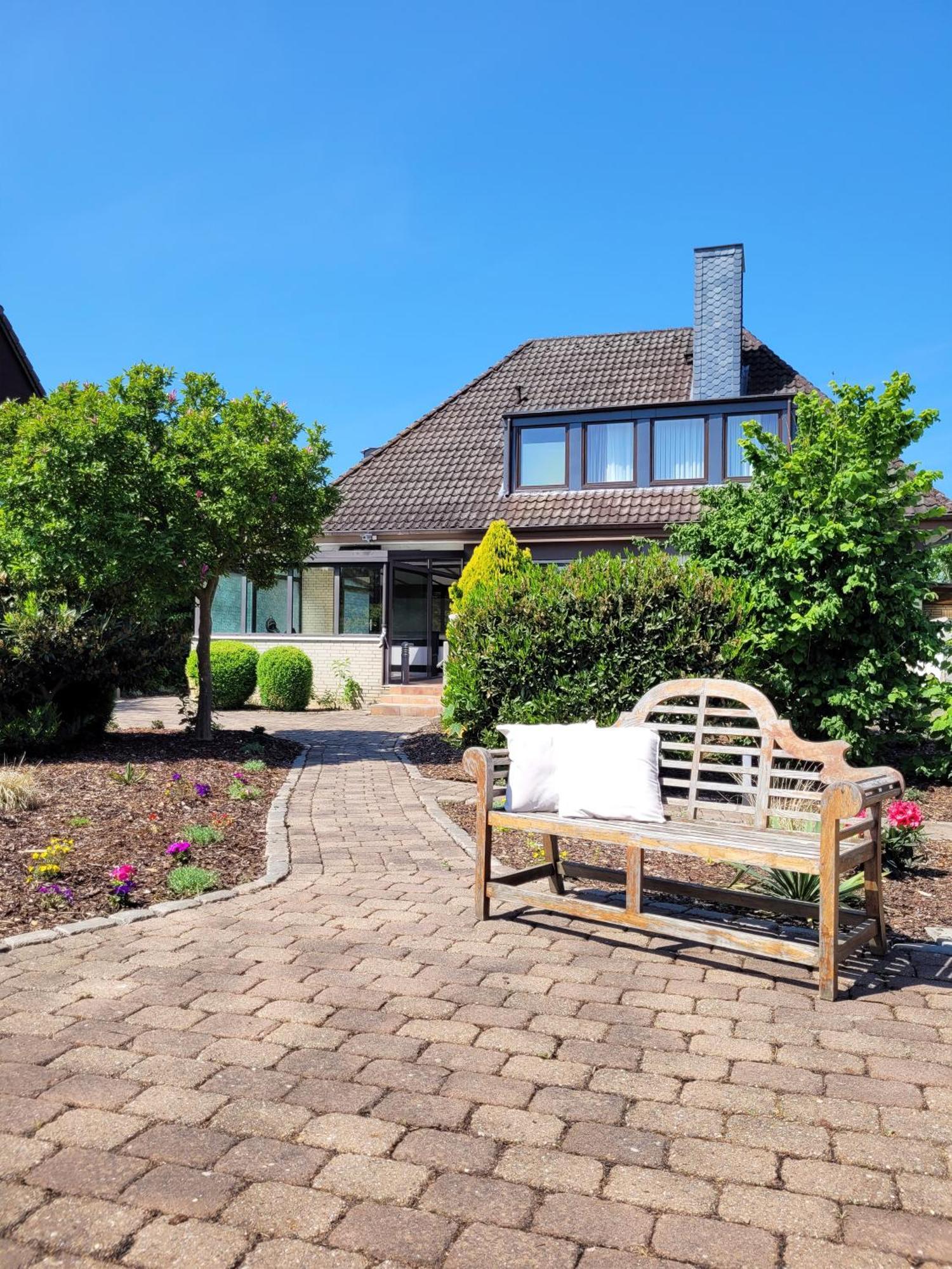 Hochwertige Ferienwohnung Mit Sonnenterrasse & Gartenblick, Nur Wenige Gehminuten Zum Strand Шарбойц Екстер'єр фото