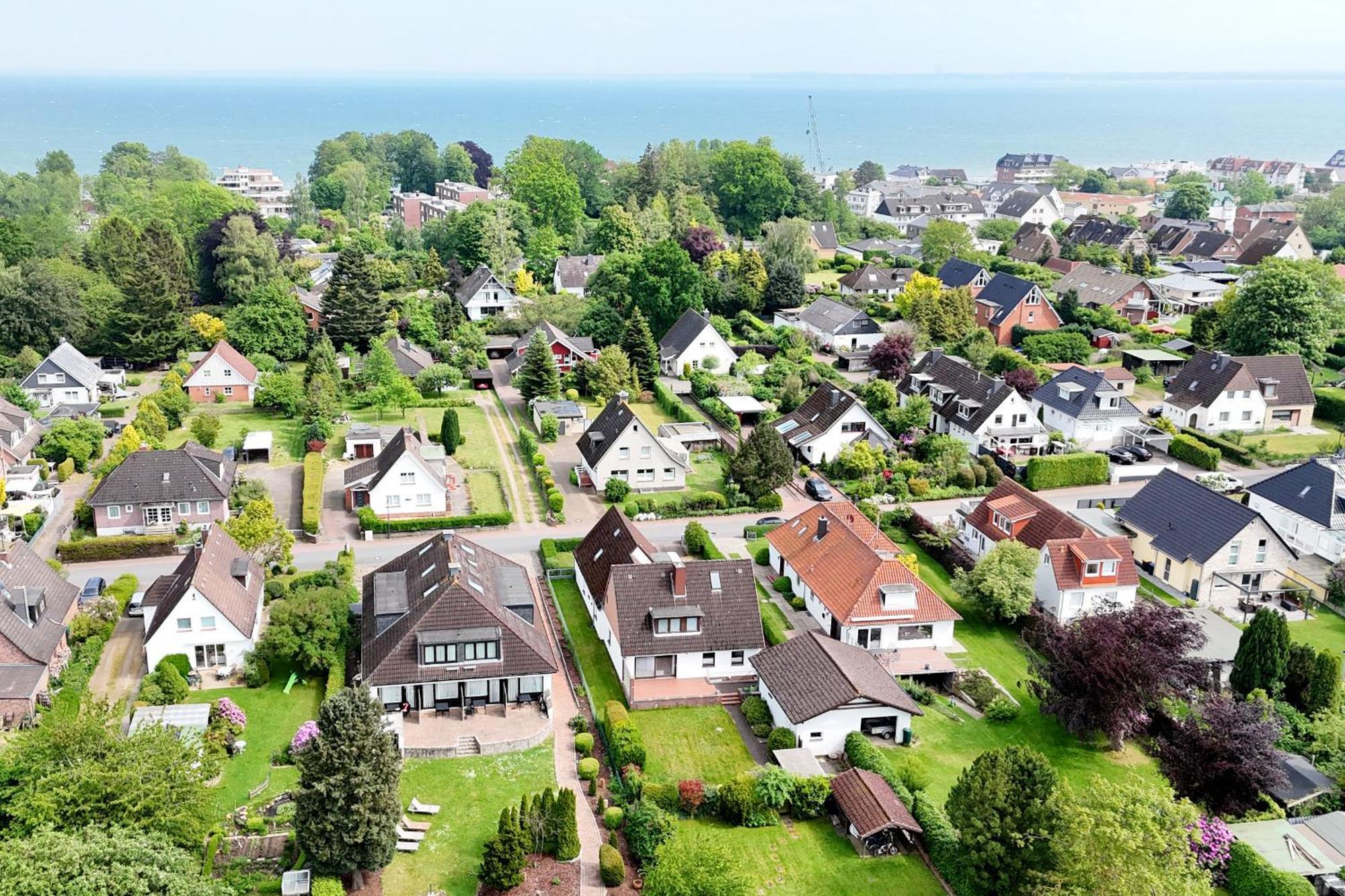 Hochwertige Ferienwohnung Mit Sonnenterrasse & Gartenblick, Nur Wenige Gehminuten Zum Strand Шарбойц Екстер'єр фото